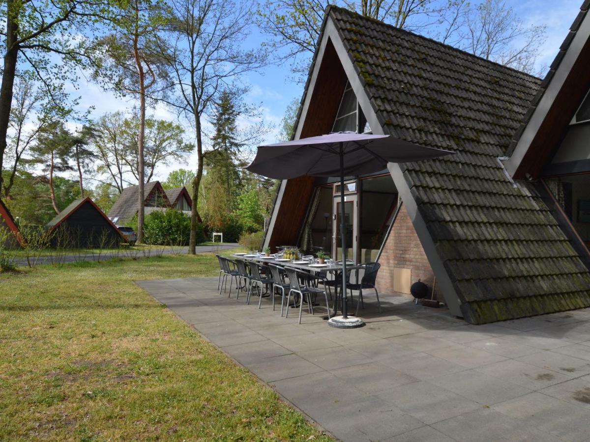 Holiday Home With Large Terrace Stramproy Eksteriør billede